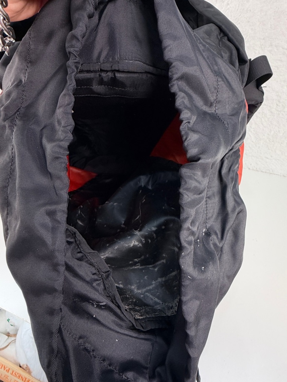 Arc’teryx Bora 30 Hiking Backpack Black Red Technical Daypack - Picture 10 of 14
